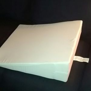 Wedge pillow